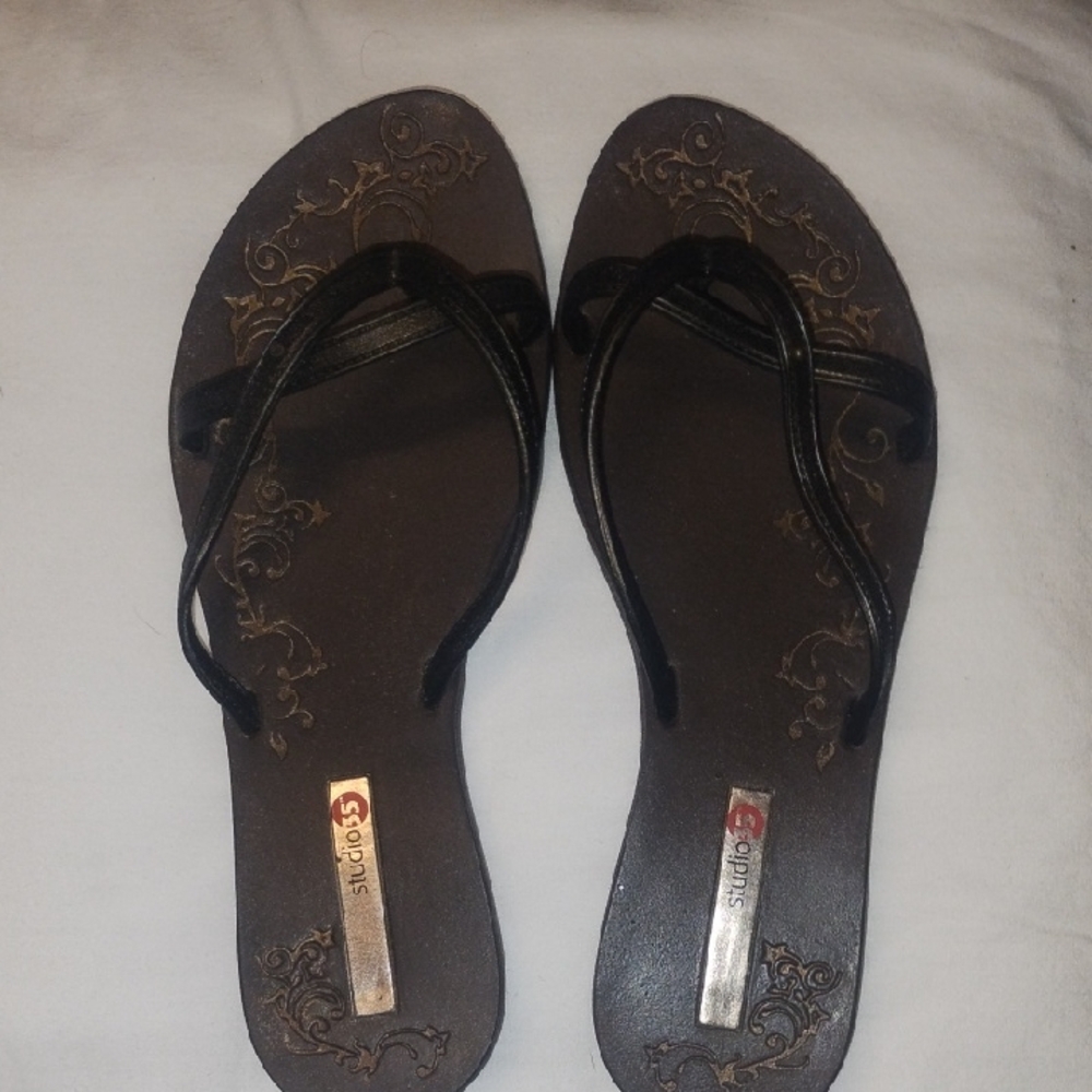 Studio Black and Brown Sandals